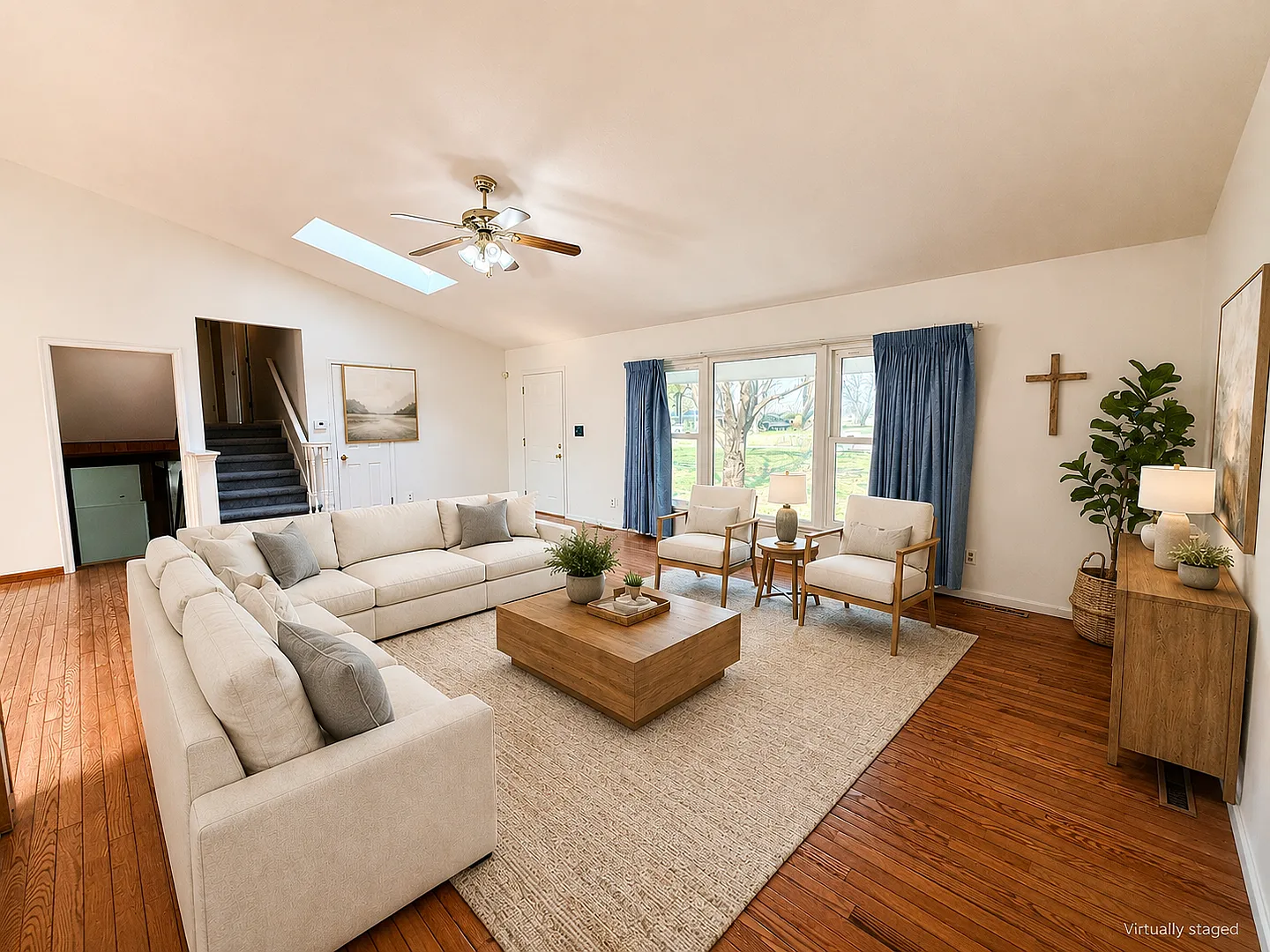 Luxury Living in Auburn — Photo 2