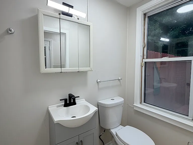 337 Woodland St — Photo 7