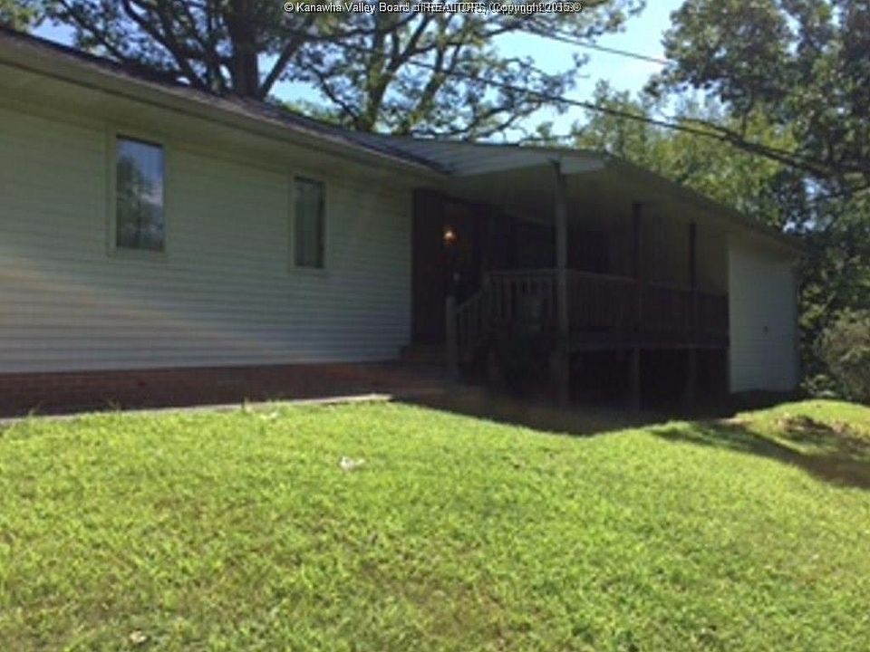 1st image of 80 Chestnut Hill Dr