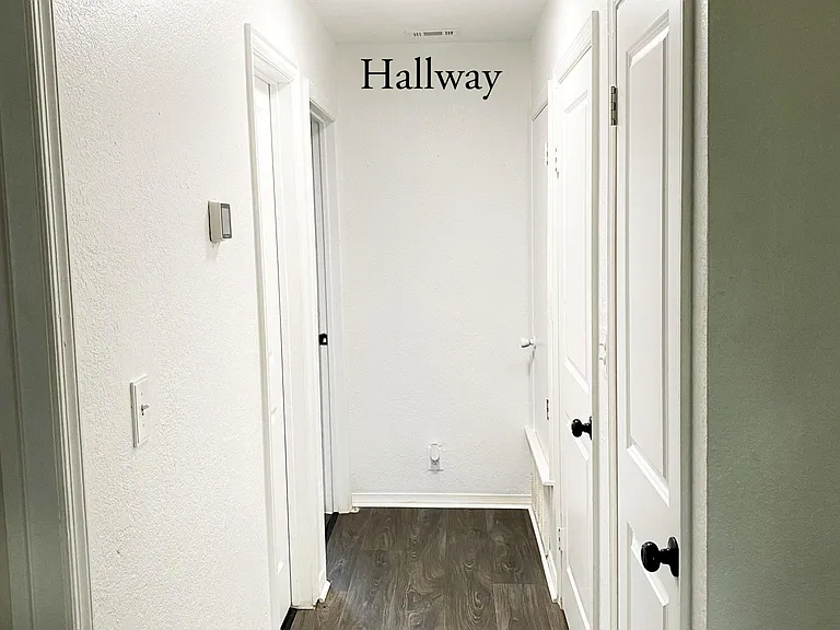 1032 Greg St — Photo 3
