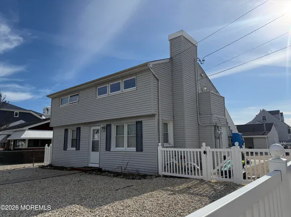 223 4th Ave Floor 2, Seaside Heights, NJ 08751