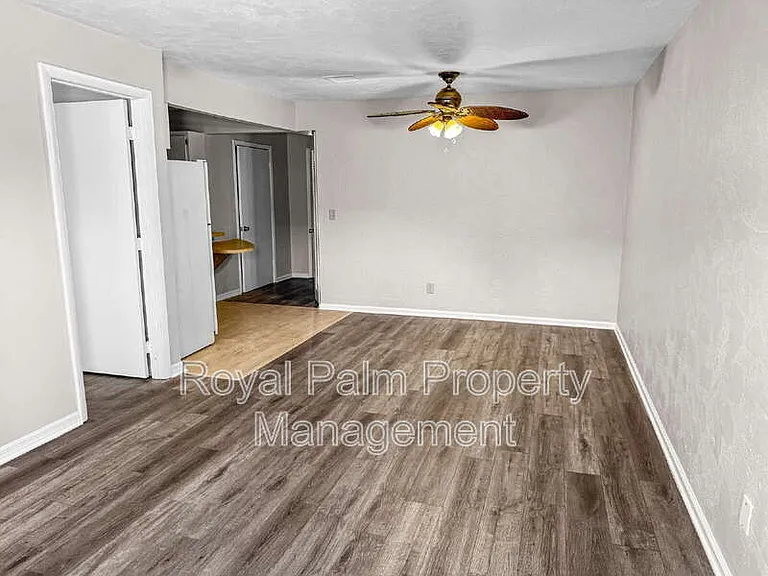 3744 Estelle Ave — Photo 9