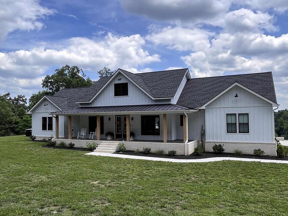 1st image of 320 Ridge Ln