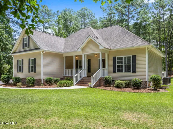 3129 Niagara Carthage Road, Whispering Pines, NC 28327