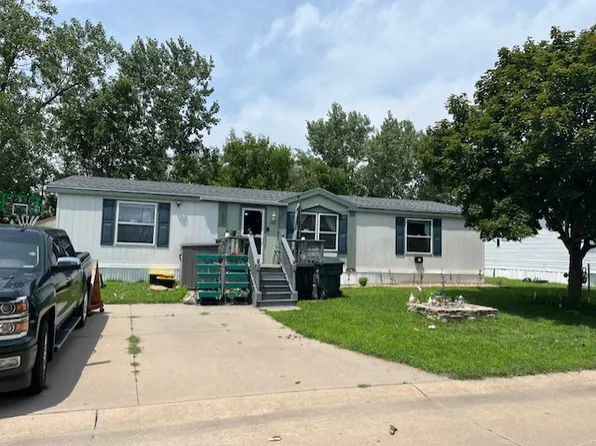 3106 S 21st St, Council Bluffs, IA 51501