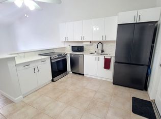 4720 Poinsettia Ln, Lake Worth, FL 33461