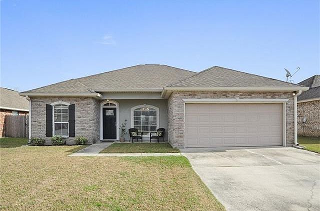 1st image of 3853 Alexander Ln