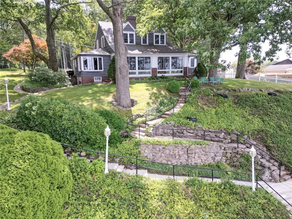 10803 Konneyaut Trl, Conneaut Lake, PA 16316