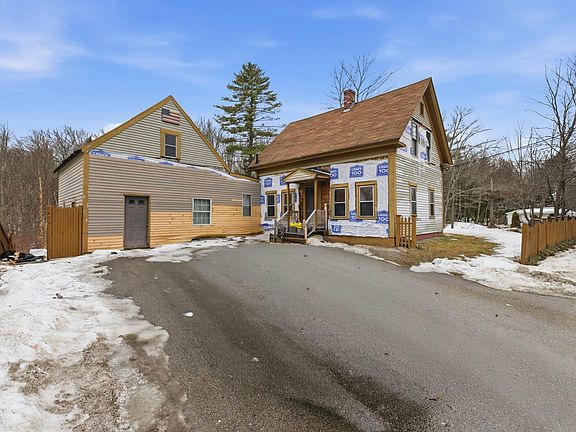 2nd image of 311 Main Street