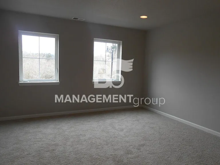 7084 NW Abigail Ter — Photo 14