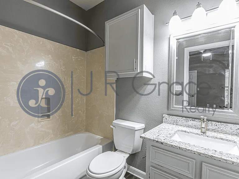 1521 Bagby Ave — Photo 11