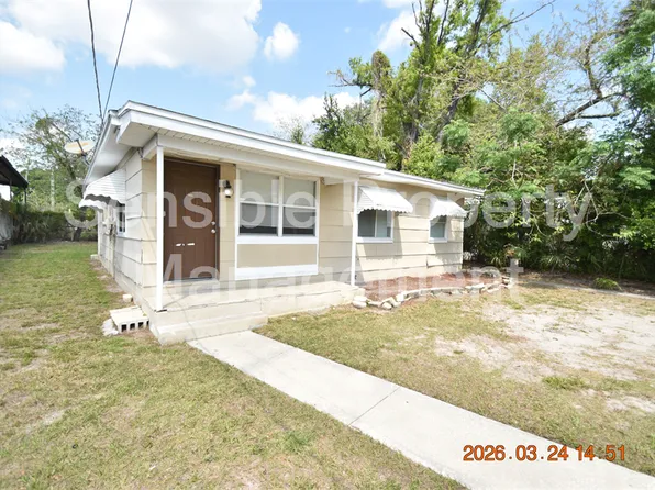 4006 E Paris St, Tampa, FL 33610