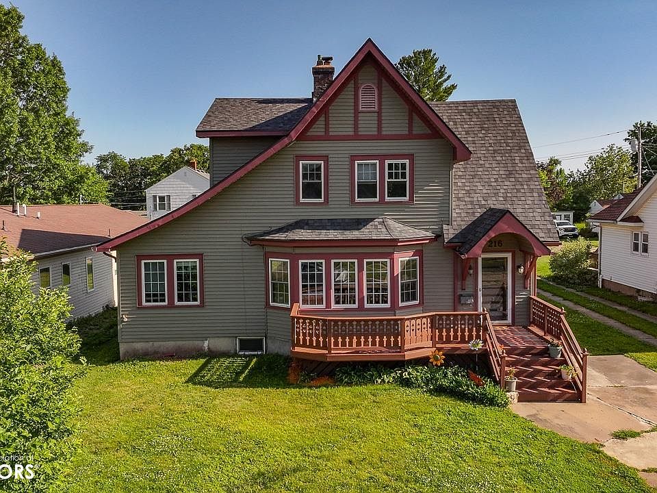 1st image of 216 Vogel Ave