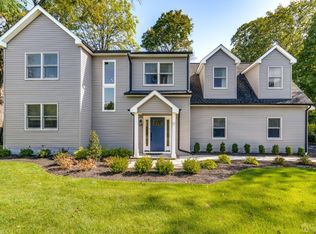 21 Beach Ave, Bridgewater, NJ 08807