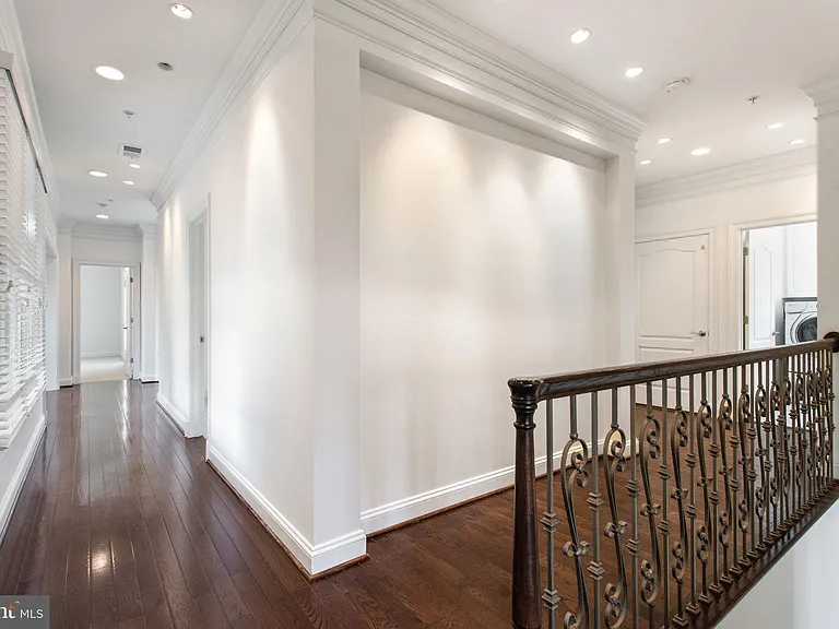 8319 Quarry Manor Ter — Photo 36