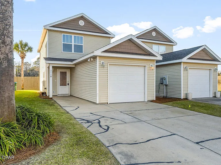 2110 Sterling Cove Blvd — Photo 1