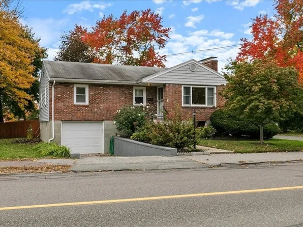 5 Preston St, Wakefield, MA 01880