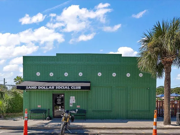 7 Center St, Folly Beach, SC 29439