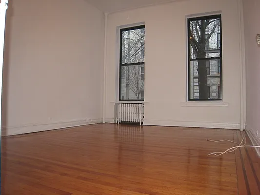 Rented by Manhattan Best Realty, Inc. | media 1