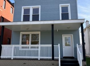 5231 W Addison St, Chicago, IL 60641