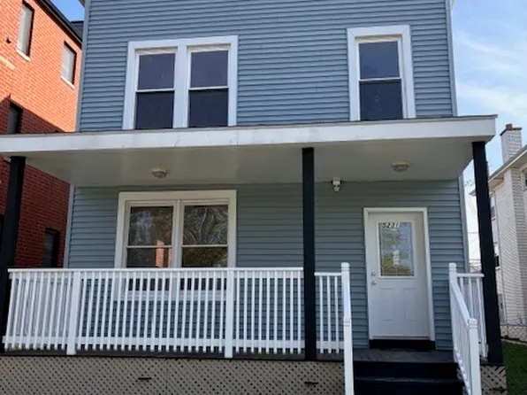 5231 W Addison St, Chicago, IL 60641