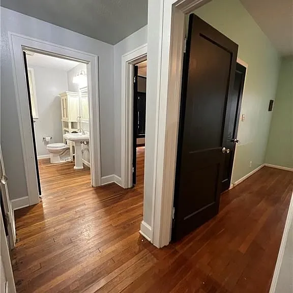 629 W Henrietta Ave — Photo 13