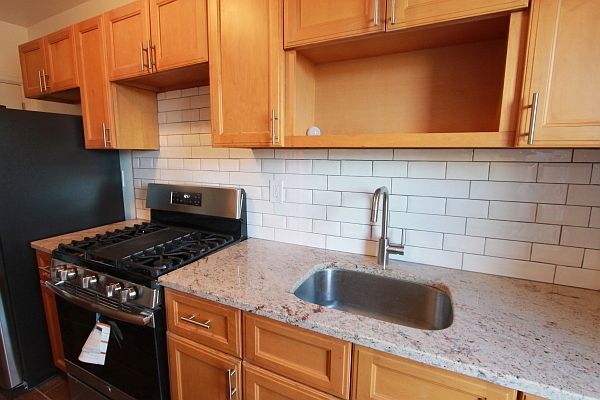 1st image of 899 Sterling Pl #4