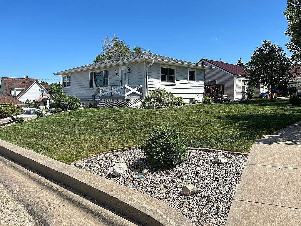 307 W 3rd St, Presho, SD 57568 Zillow