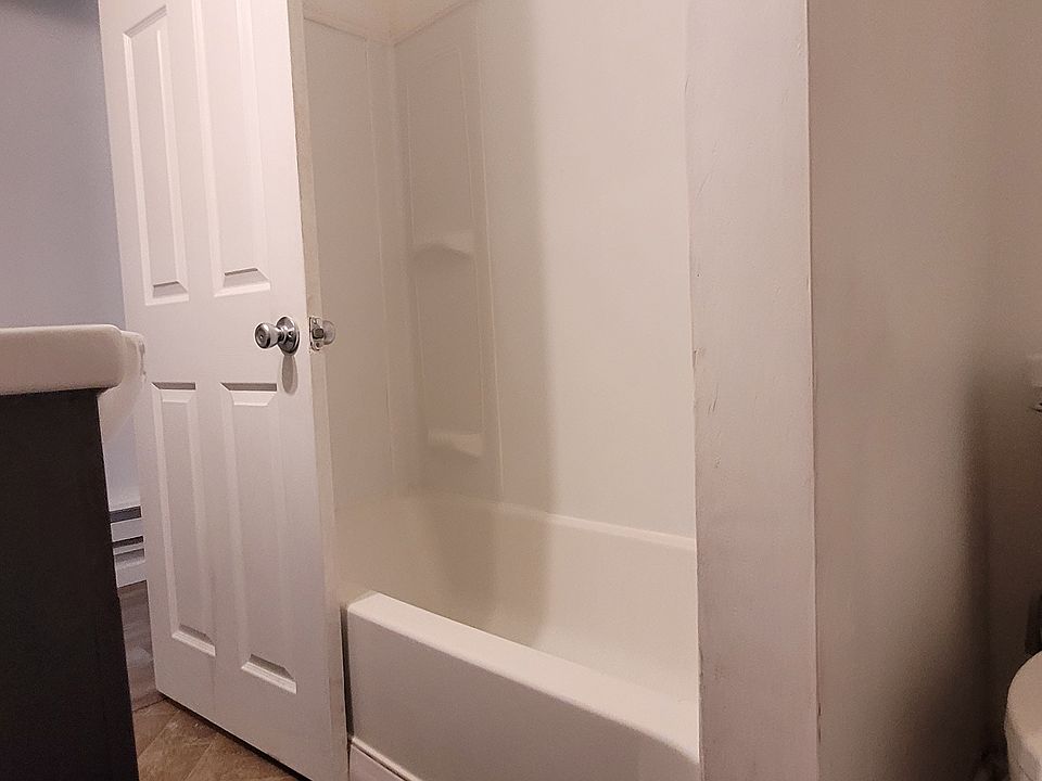 1st image of 3442 N 18th St Floor 1