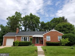 928 Shawnee Dr, Frederick, MD 21701