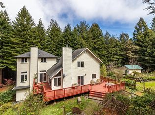 443 Green Rd, Kneeland, CA 95549