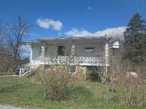119 Church St, Jacobs Creek, PA 15448