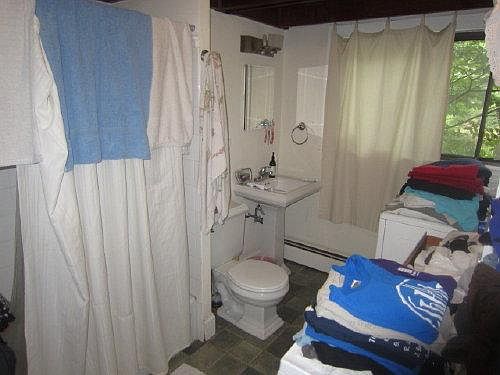 4th image of 238 Garden St
