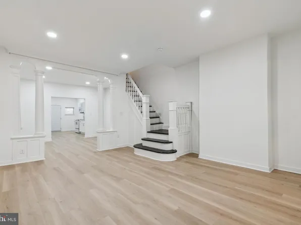5803 W Thompson St, Philadelphia, PA 19131