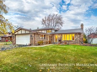 409 Sara Ave, Lemont, IL 60439