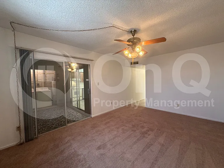 3930 N Stone Ave — Photo 11
