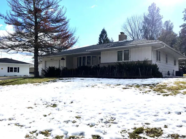 1605 E 12th St, Merrill, WI 54452