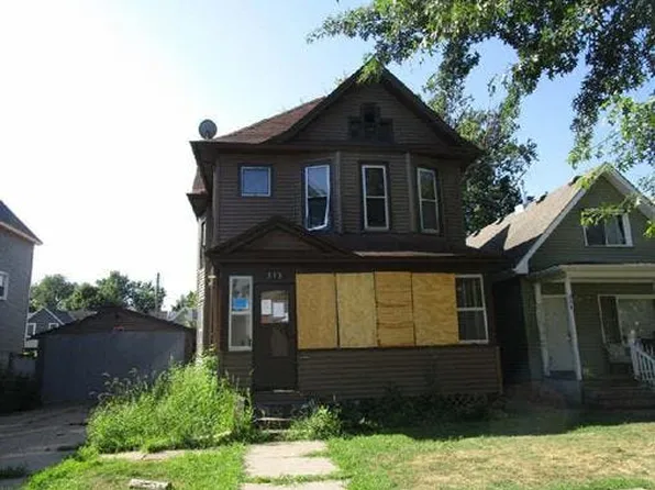 330 Edmund Ave, Saint Paul, MN 55103