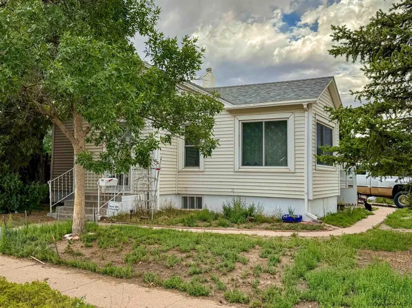 1420 E 19th St, Cheyenne, WY 82001