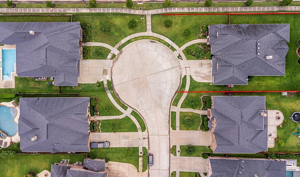 1st image of 27403 Blinkwood Park