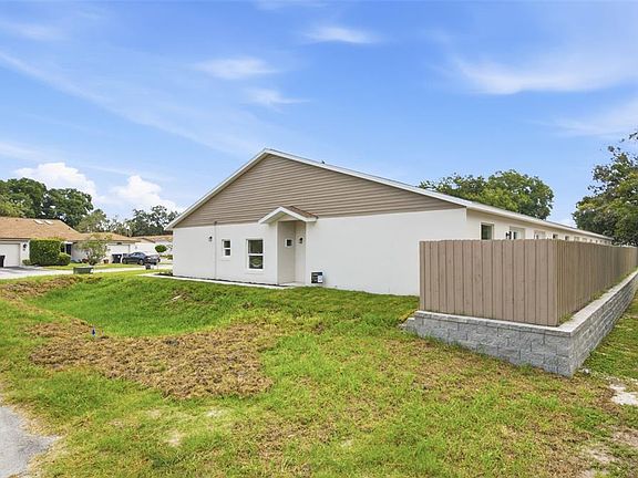 3rd image of 1411 OAK PL #A
