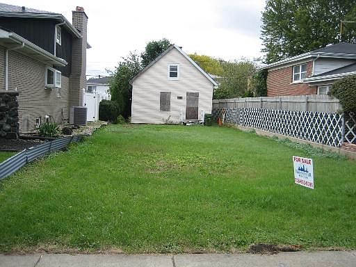 1st image of 10436 S Knox Ave