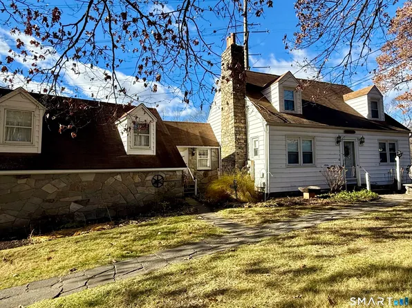 176 Pocono Rd #2, Brookfield, CT 06804