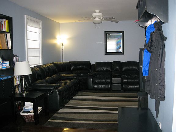 4th image of 133 Leonard Ave