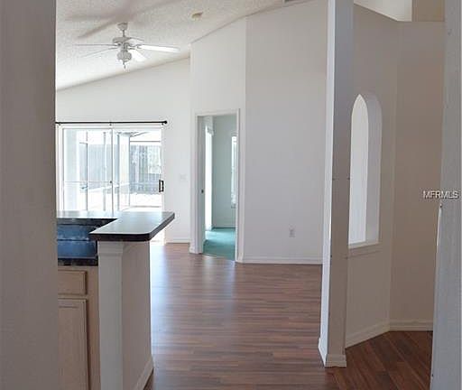 4th image of 717 Majesty Dr
