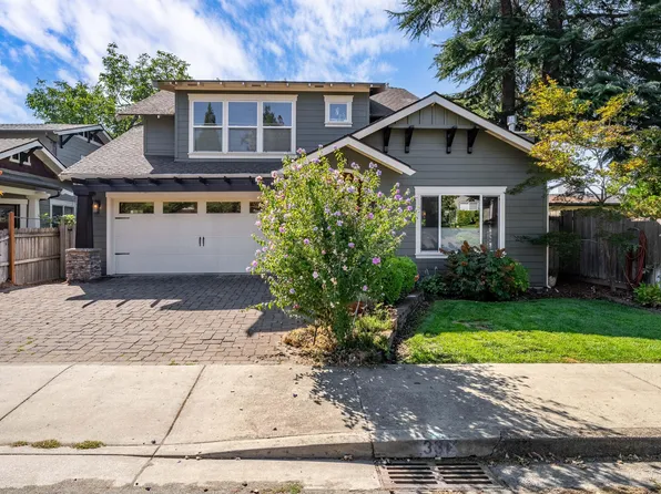 331 NE Fetzner St, Grants Pass, OR 97526