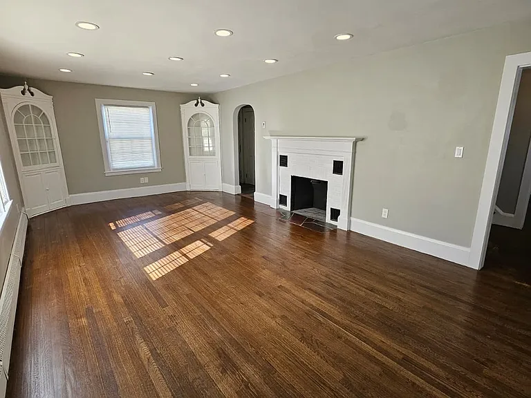125 West St — Photo 6