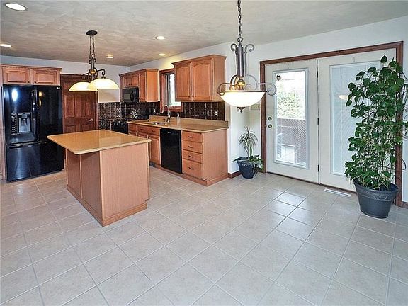 4th image of 12265 Sedona Dr