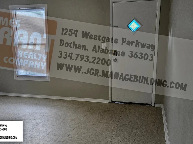 1107 E Lafayette St — Photo 6