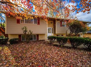 2554 Loris Dr, Dayton, OH 45449